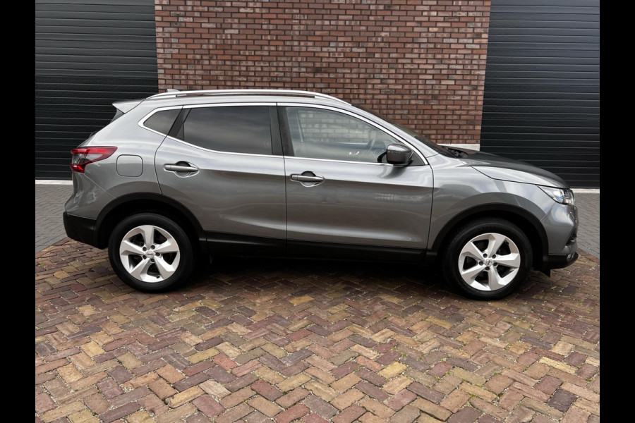 Nissan QASHQAI 1.2 / Automaat / Panoramadak / Navigatie + Camera / Stoelverwarming / Climate Control