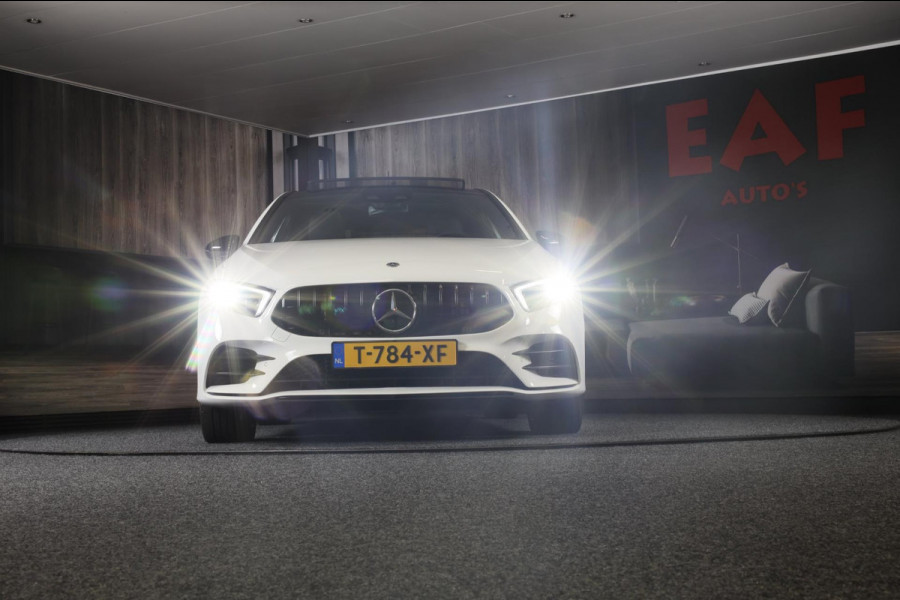 Mercedes-Benz A-Klasse 250 e AMG Line / AUT / Digital Cockpit / Memory / Head Up / ACC / Sfeerverlichting / Camera / Pano