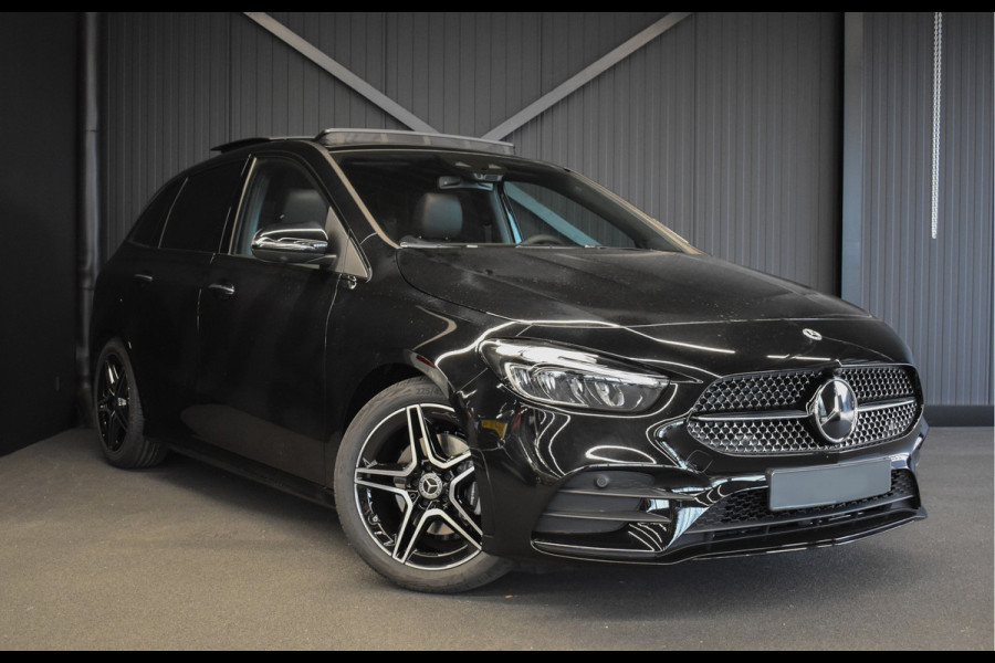 Mercedes-Benz B-Klasse 180 AMG Line | Facelift | Panaroma-schuifdak | 360Graden-Camera | Stoelverwarming |