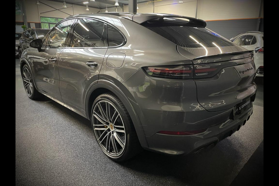 Porsche Cayenne 4.0 TURBO S E-HYBRID 680 PK KERAMISCH PANO