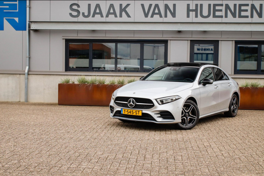 Mercedes-Benz A-Klasse 250 e Business Solution AMG Limited 8G Automaat 218pk! Panoramadak|Widescreen|LED|Leder+Memory|Sfeer|Night