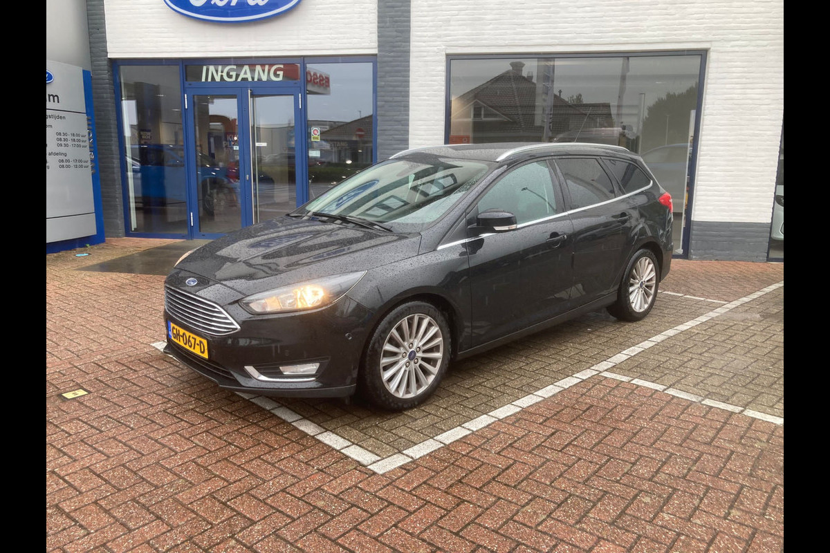 Ford FOCUS Wagon 1.0 First Edition Privacy glass, trekhaak, Nette auto MEER FOTO'S VOLGEN Ford FOCUS Wagon 1.0 First Edition Privacy glass, trekhaak, Nette auto MEER FOTO'S VOLGEN