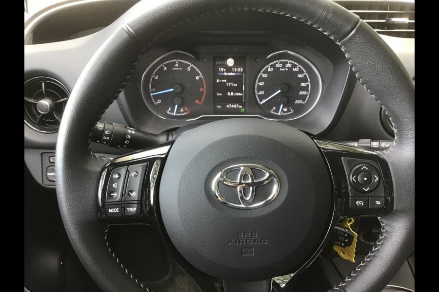 Toyota Yaris 1.5 VVT-i Comfort met navi/camera/cruise/airco