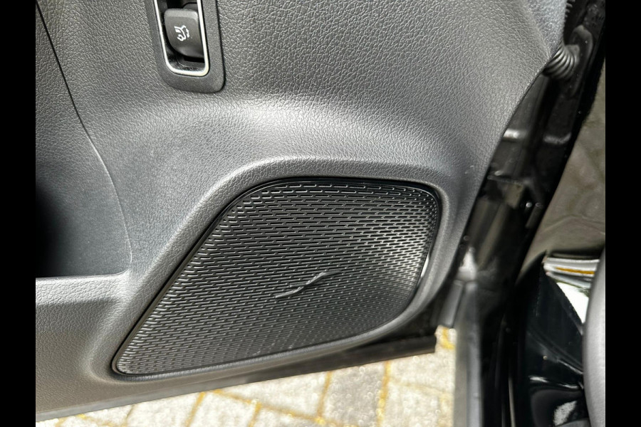 Mercedes-Benz EQA 250 AMG interieur Edition 1 69 kWh trekhaak
