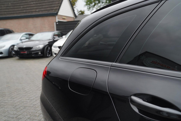Mercedes-Benz E-Klasse Estate 63 AMG 4MATIC Premium Plus | Panorama | Full Black| 360 cam | IWC | Sfeerverlichting | |