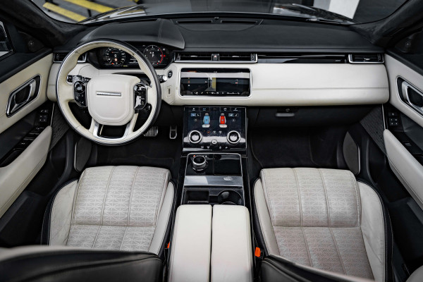 Land Rover Range Rover Velar 3.0 V6 AWD First Edition HUD l Stoelmassage l 360 l Merdian