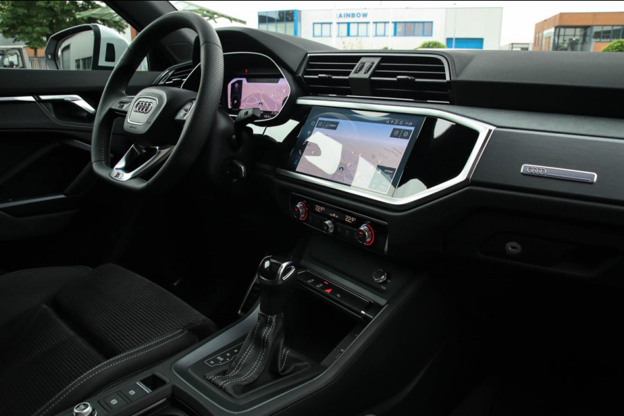 Audi Q3 35 TFSI 1.5 TFSI S Line Pro Line S 150pk S-Tronic! 1e Eig|NL|DLR|Panoramadak|Virtual Cockpit|LED Matrix|Leder|20inch|Black