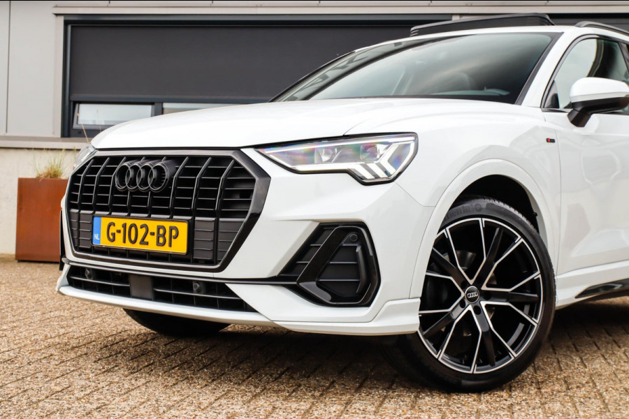 Audi Q3 35 TFSI 1.5 TFSI S Line Pro Line S 150pk S-Tronic! 1e Eig|NL|DLR|Panoramadak|Virtual Cockpit|LED Matrix|Leder|20inch|Black