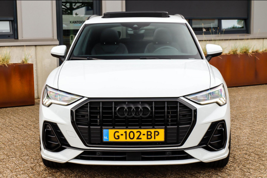 Audi Q3 35 TFSI 1.5 TFSI S Line Pro Line S 150pk S-Tronic! 1e Eig|NL|DLR|Panoramadak|Virtual Cockpit|LED Matrix|Leder|20inch|Black