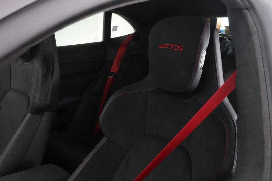 Porsche Taycan Sport Turismo GTS | 93 kWh Accu Plus | Surround View | InnoDrive | Sport Chrono Pakket | Panoramadak