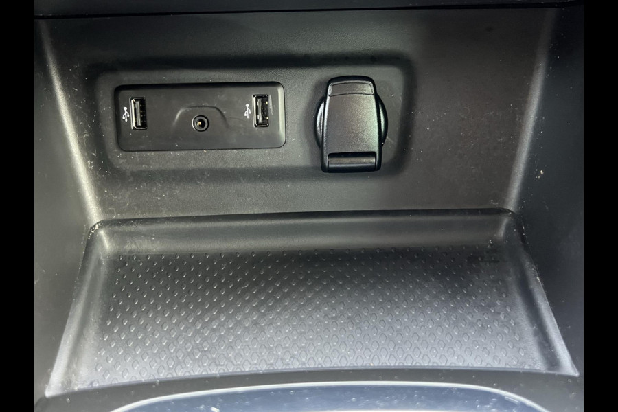 Renault MEGANE Estate 1.3 TCe Limited Automaat Apple Carplay Clima NAVI PDC V+A Keyless USB Bluetooth
