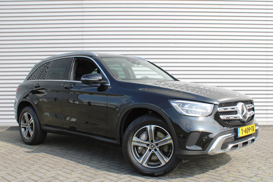 Mercedes-Benz GLC 300e 4MATIC | Plug-in | 320PK | Adap. Cruise | Rondom camera | 18" LM | Parkeerpakket |