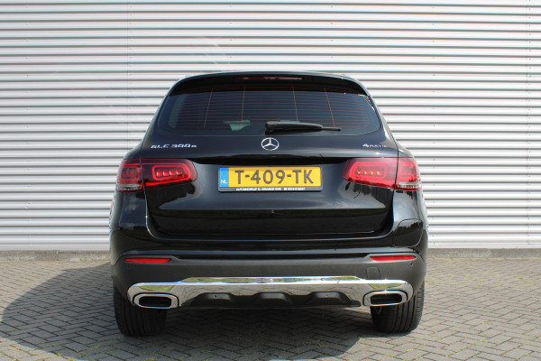 Mercedes-Benz GLC 300e 4MATIC | Plug-in | 320PK | Adap. Cruise | Rondom camera | 18" LM | Parkeerpakket |