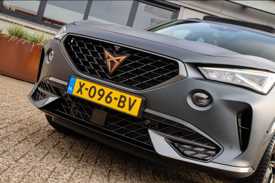 CUPRA Formentor 1.4 e-Hybrid VZ Copper Edition 245pk DSG! 1e|DLR|Panoramadak|Virtual Cockpit|LED Matrix|Kuipstoelen|NAVI|Camera|19