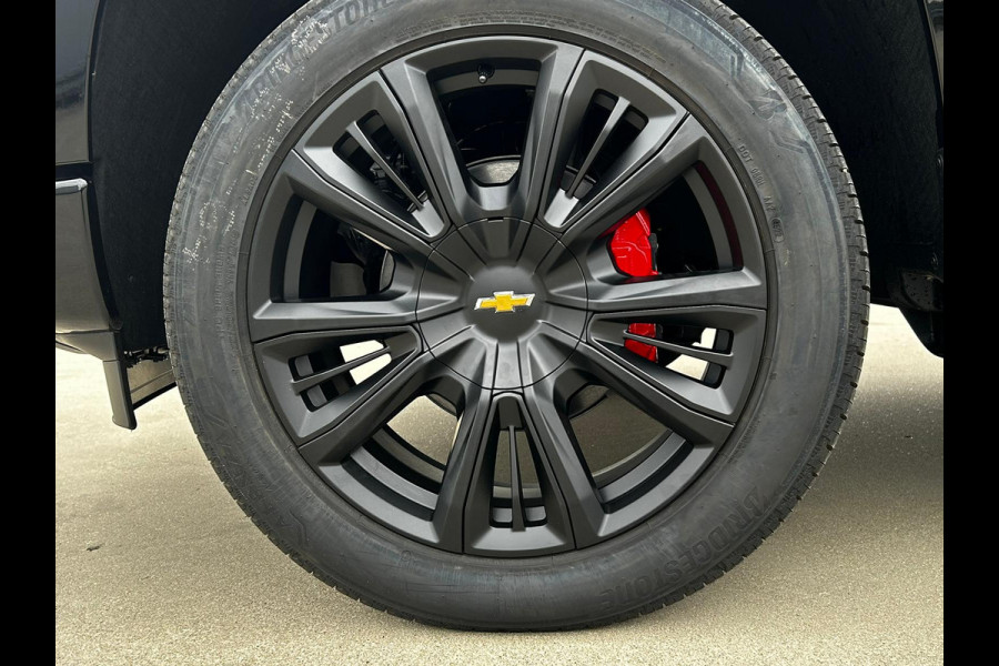 Chevrolet Silverado 1500 6.2 V8 High Country Black Ops Schuif kanteldak / LED / Leder / Getoonde extra opties tegen meerprijs