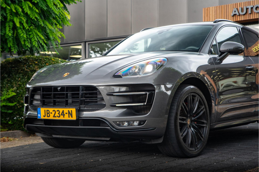 Porsche Macan 3.6 Turbo 400PK Panodak SportChrono PASM Luchtvering 21” LM