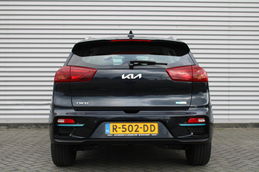 Kia e-Niro DynamicLine 64 kWh | 3 Fase | Airco | Camera | 17" LM | Cruise | Navi |