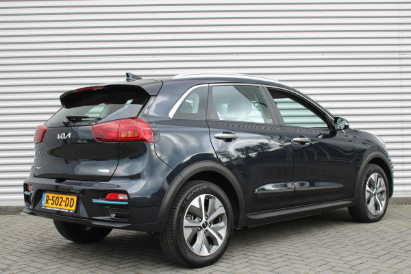 Kia e-Niro DynamicLine 64 kWh | 3 Fase | Airco | Camera | 17" LM | Cruise | Navi | € 2000 subsidie mogelijk |