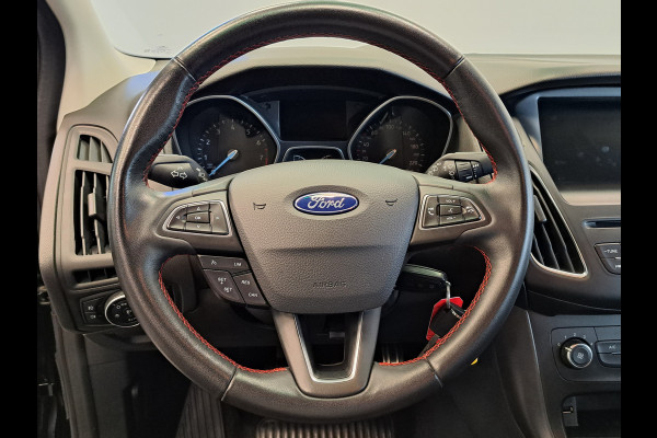 Ford Focus 1.5 Black Edition Cruise Control Navi 18''LM 150 PK!