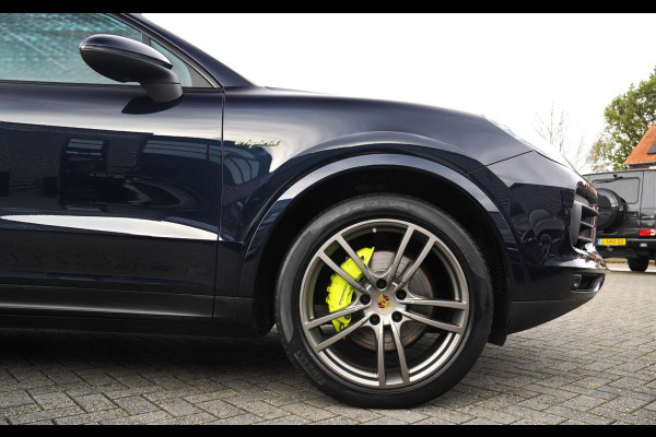 Porsche Cayenne 3.0 E-Hybrid | Sport Chrono | Bose Sound | Panorama | Luchtvering | Trekhaak | Adaptieve Cruise | 360 camera | NAP