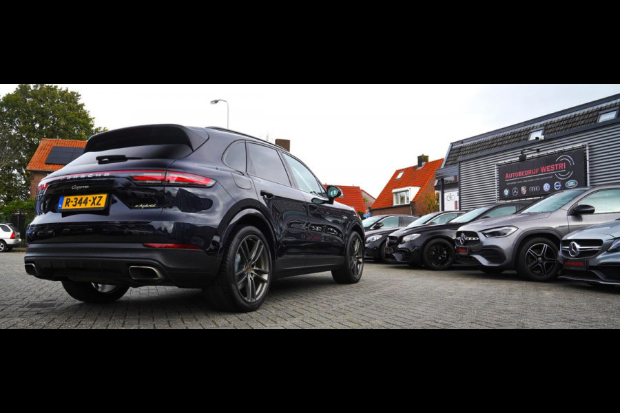 Porsche Cayenne 3.0 E-Hybrid | Sport Chrono | Bose Sound | Panorama | Luchtvering | Trekhaak | Adaptieve Cruise | 360 camera | NAP