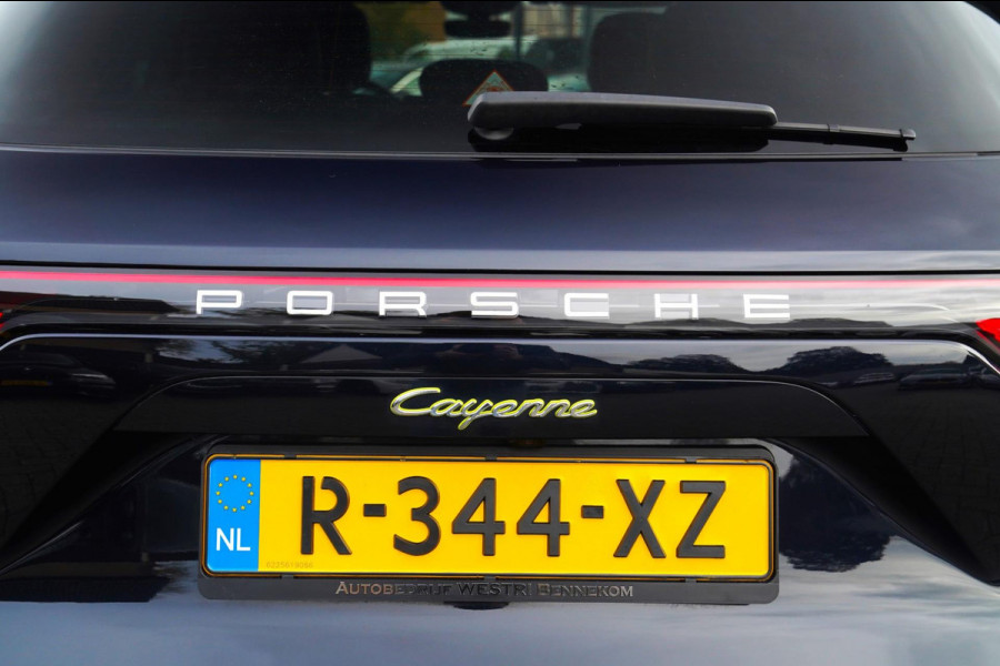 Porsche Cayenne 3.0 E-Hybrid | Sport Chrono | Bose Sound | Panorama | Luchtvering | Trekhaak | Adaptieve Cruise | 360 camera | NAP