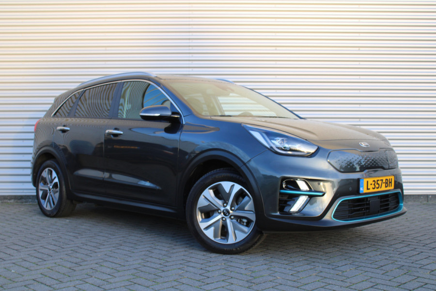 Kia e-Niro ExecutiveLine 64 kWh | 3 Fase | Airco | Navi | Camera | 17"LM |