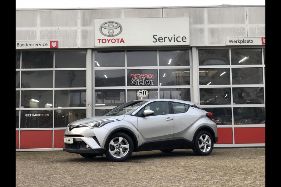 Toyota C-HR 1.2 Turbo Dynamic | Navigatie, Parkeercamera, Lichtmetalen velgen, DAB+, Keyless, Licht + Regensensor