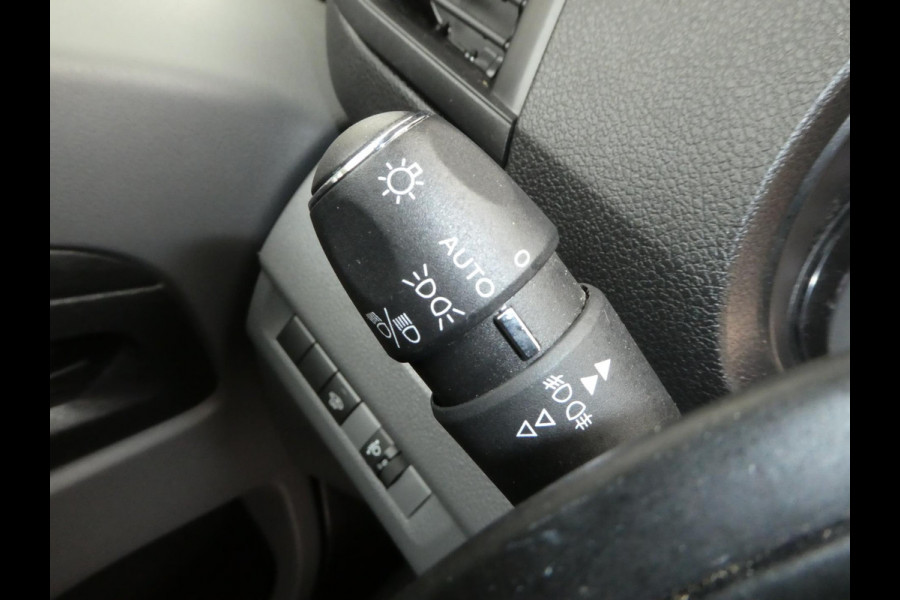 Peugeot Expert 2.0 BlueHDI 122pk Automaat, Navigatie, Camera, 3-Zits, Cruisecontrol.
