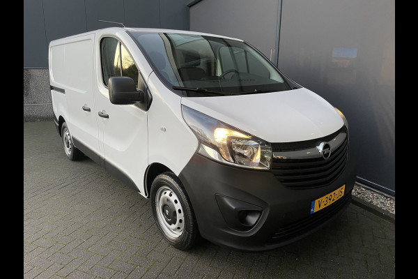 Opel Vivaro 1.6 CDTI L1H1 Selection Euro 6 Airco - Cruise control - Radio/MP3 - USB/AUX- MF Stuurwiel - Trekhaak - 2  zitpl. RV - Zijw. Betim. - Zijschuifd. R - Laadvloer - Tussenschot V