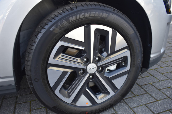 Hyundai Kona EV Pure 64 kWh VAN €42.690,- VOOR €38.130,-