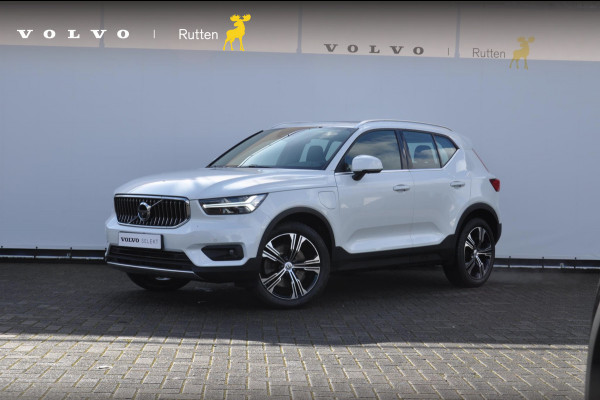 Volvo XC40 T5 262PK Recharge Inscription /Adaptieve cruise control/ BLIS/ Panoramadak/ Parkeersensoren met 360 Camera/ Stoel en stuurwielverwarming/ Elektrische stoelen/ Elektrische achterklep/ Keyless entry/ Apple carplay