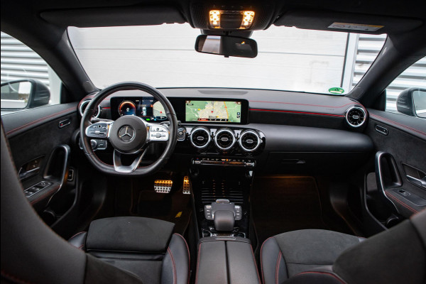 Mercedes-Benz CLA-Klasse Shooting Brake 250 e Business Solution AMG Limited Camera Leer Cruise DAB+