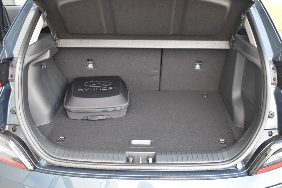 Hyundai Kona EV Fashion 64 kWh VAN € 46.090,00 VOOR € 36.107,-| UIT VOORRAAD LEVERBAAR