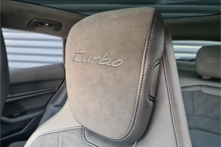 Porsche Taycan Turbo Sport Turismo - Krijt - Display - Sport Sound