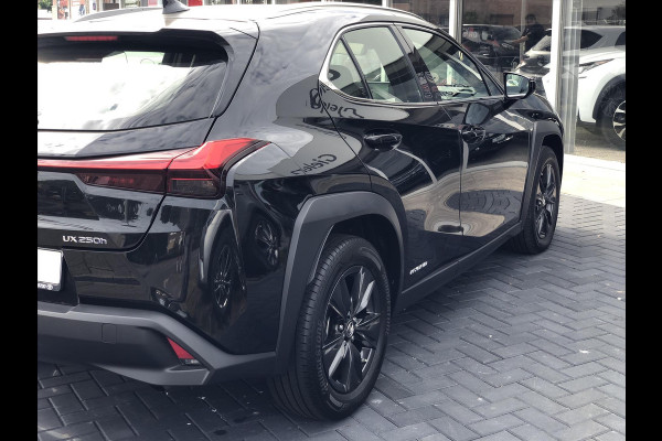 Lexus UX 250h 184pk Business Line | Navigatie,Keyless, 17inch, Parkeercamera, Adaptive Cruise control, Stoel + Stuurverwarming