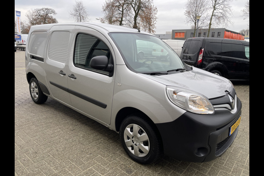 Renault Kangoo 1.5 dCi 90pk automaat Energy Comfort Maxi L2H1 / vaste prijs rijklaar € 12.950 ex btw / lease vanaf € 256 / airco / zilver metallic / pdc achter !