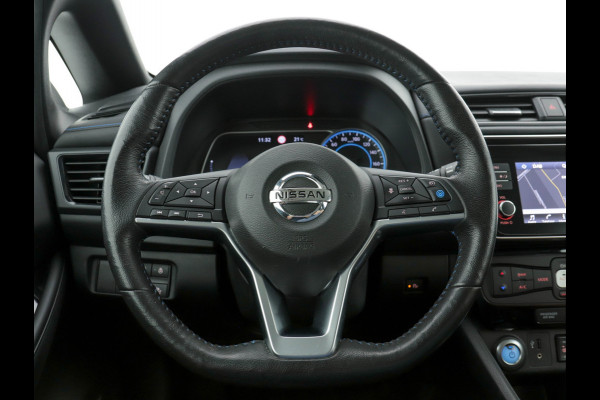 Nissan Leaf Tekna 40 kWh (INCL.BTW) AUT. *ACC | FULL-LED | KEYLESS | VOLLEDER | SURROUND-VIEW | DAB | BLIND-SPOT | BOSE-SOUND | NAVI-FULLMAP | ECC | PDC | VIRTUAL-COCKPIT *