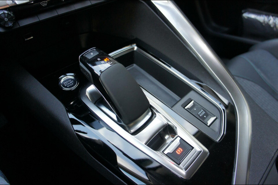 Peugeot 3008 1.6 HYbrid 225 Plug-In Allure 360cam|Dodehoek|Navi PHEV