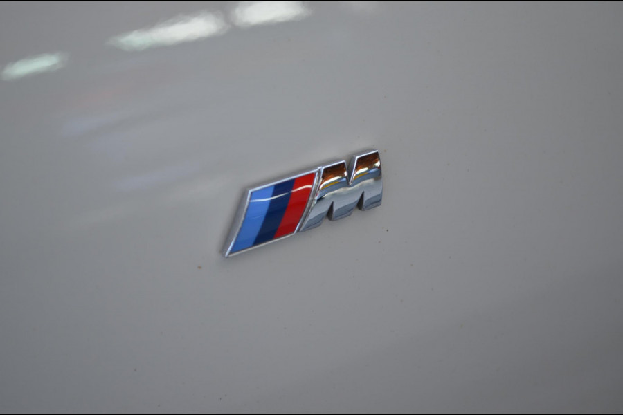 BMW 3-serie 2.0 260 pk Exe Edition M-Sport / 19"M / Wit-metallic