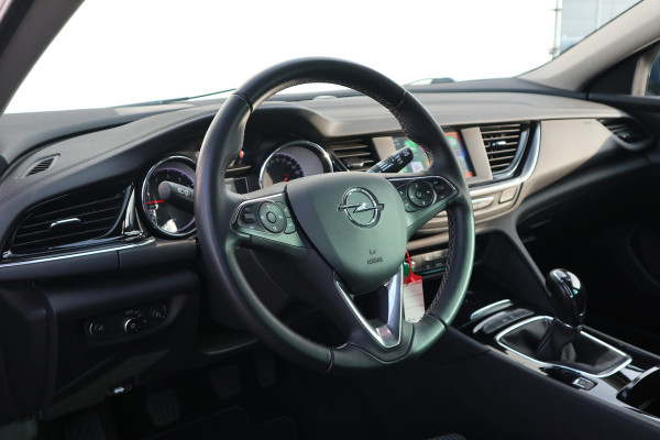 Opel Insignia Sports Tourer 1.5 Turbo Business Executive NL Auto/ Carplay/ Half Leder/ Trekhaak/ Cruise/ Navi/ ECC/ PDC/