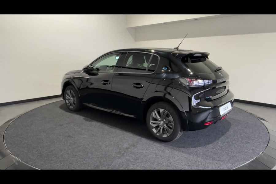 Peugeot e-208 EV Allure Pack 50 kWh | Navigatie | Camera | Keyless Entry | Apple Carplay/Android Auto | Private Lease vanaf € 453,- per maand!