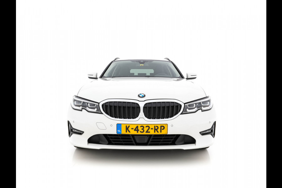 BMW 3 Serie Touring 330e (INCL-BTW) *VERNASCA-VOLLEDER | NAVI-FULLMAP |  VIRTUAL-COCKPIT | FULL-LED | DAB | ECC | PDC | ADAPTIVE-CRUISE | SPORT-SEATS | 17"ALU*