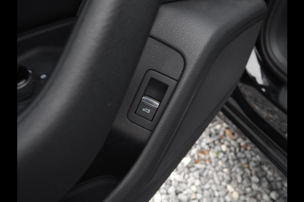 Audi A6 Limousine 45 TFSI S-line edition / Memory / Full LED / CarPlay / 19" / Stoelverarming / Sensoren