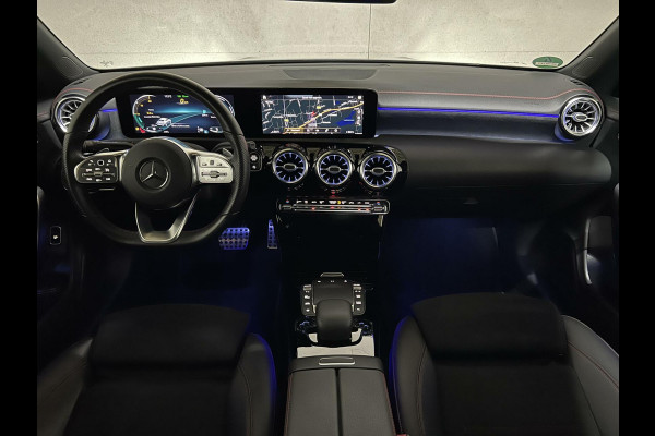 Mercedes-Benz CLA-Klasse 200 AMG Pano Sfeerv. Camera Leer NAP
