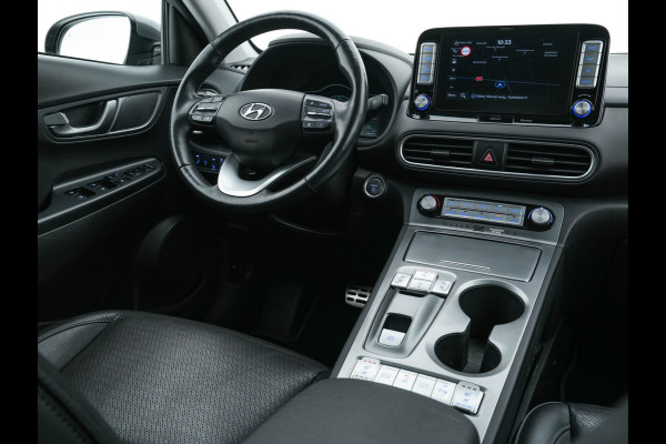 Hyundai Kona EV Premium 64 kWh (INCL-BTW) *VOLLEDER | HUD | FULL-LED | NAVI-FULLMAP | DAB | ADAPTIVE-CRUISE | KEYLESS | CAMERA | BLIND-SPOT | LANE-ASSIST | ECC | PDC | VIRTUAL-COCKPIT | COMFORT-SEATS | 18"ALU*