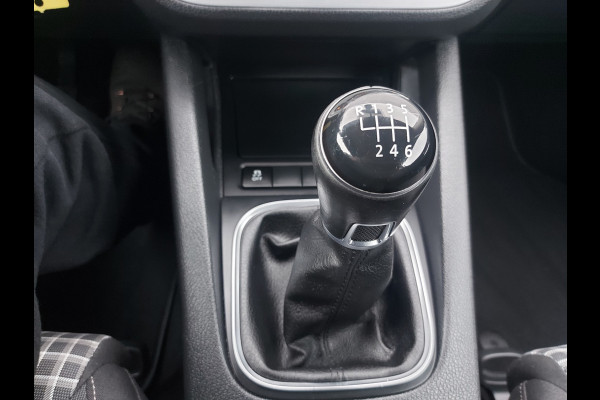 Volkswagen Scirocco 1.4 TSI Edition, airco,stoelverwarming,parkeersensoren,lichtmetalenvelgen,