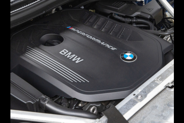 BMW X3 M40i xDrive - Head-Up - Camera - Memoryzetel - Adaptief LED - DAB - Hifi