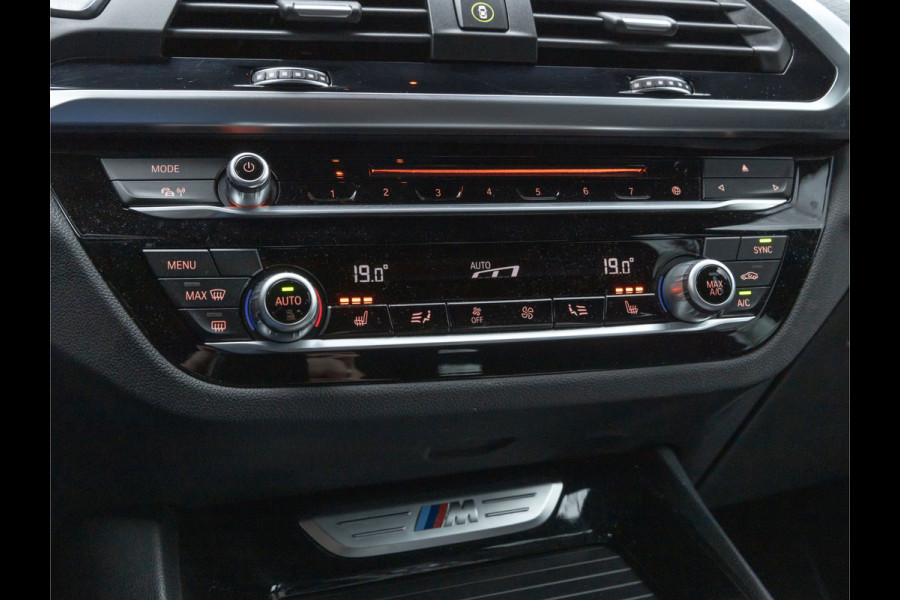 BMW X3 M40i xDrive - Head-Up - Camera - Memoryzetel - Adaptief LED - DAB - Hifi