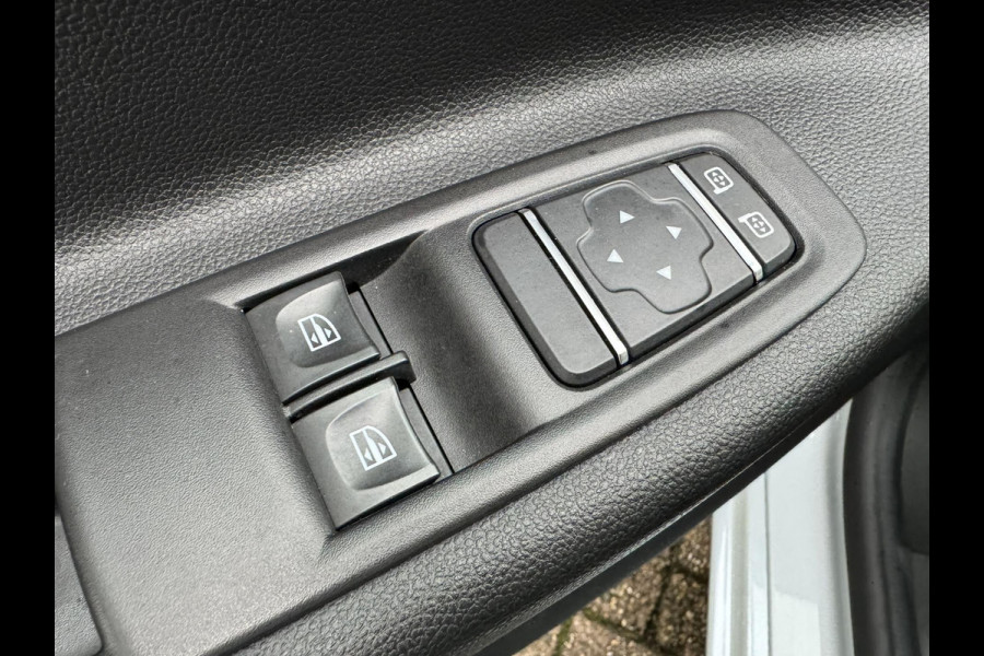 Renault ZOE R110 Life 52 kWh Koopaccu Carplay Navigatie Stoelverwarming Led verlichting Incl Btw